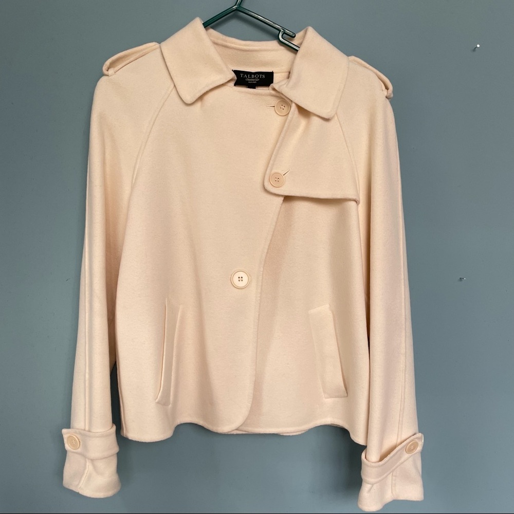 Talbots wool blend light weight ivory coat. 10P.